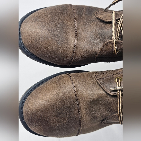 Cliffs by White Mountain Women's Faux Leather Lace Up Boot Brown Size 8.5M - Picture 3 of 14